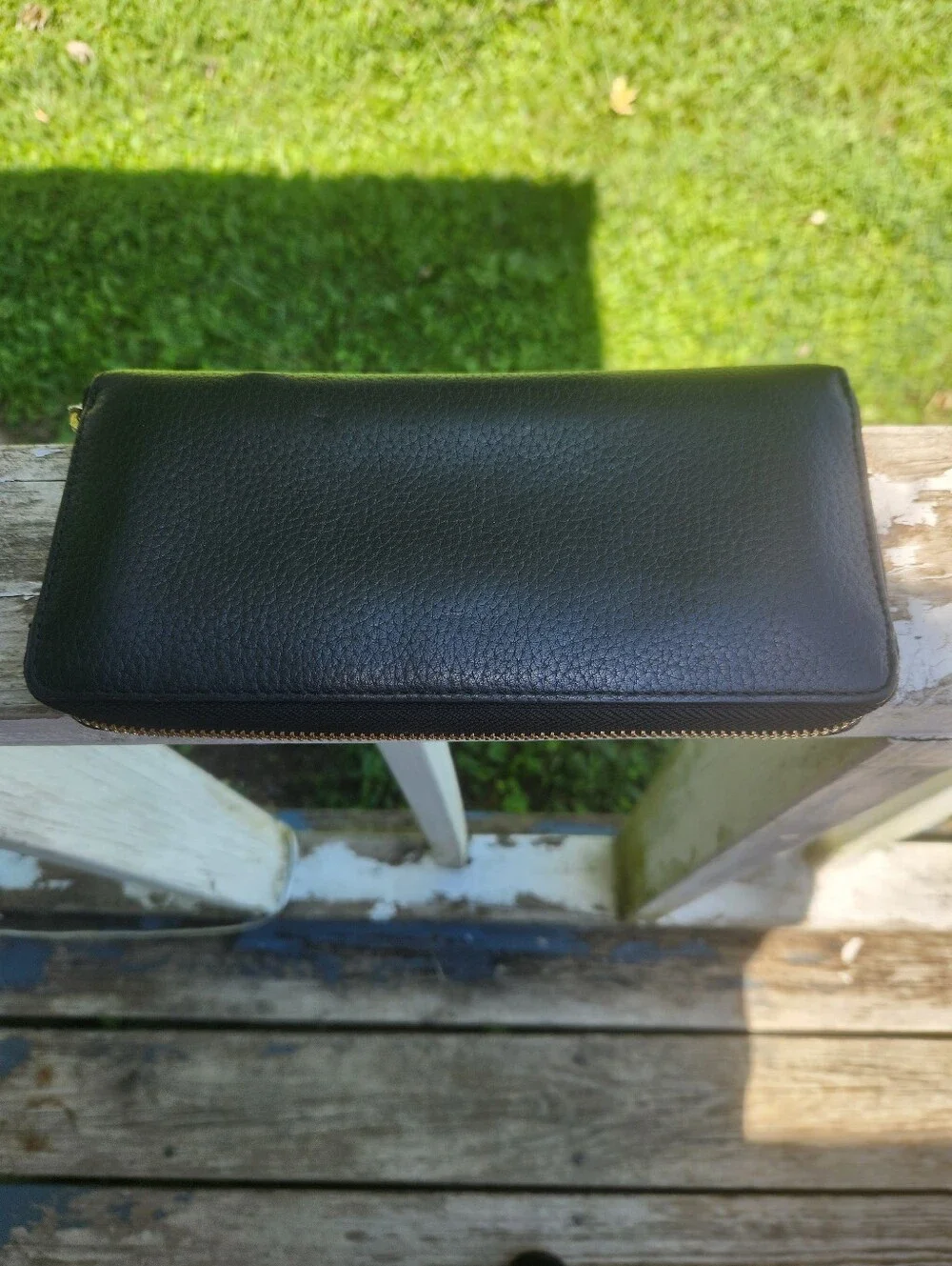 Michael Kors Jet Set Continental Wallet made of black pebbled leather EUC